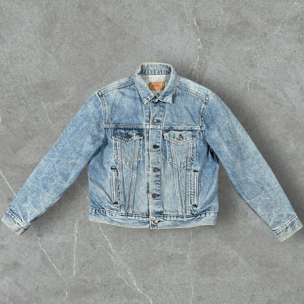 Vintage Levi's Denim 80s 70506-0214 Blue Men 44 Trucker Made In USA Jean Jacket